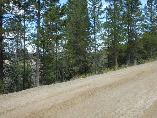 GDMBR: Climbing up to the turn-off for Park Lake.